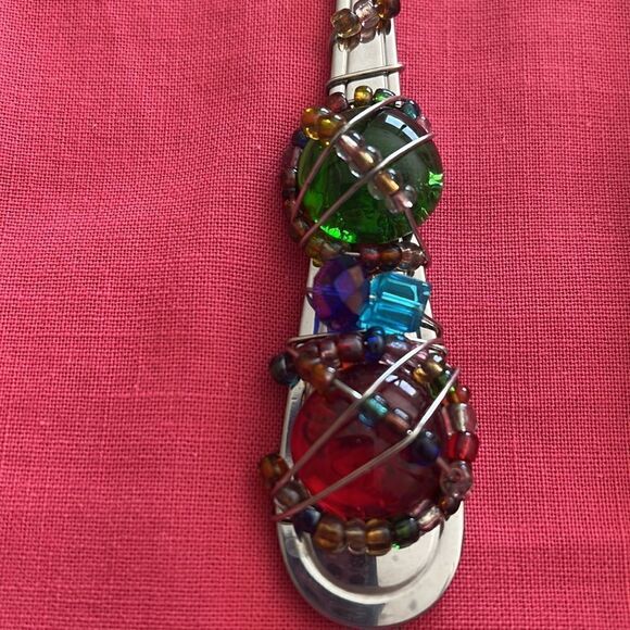 Beaded artisan serving spoon and fork set. - Picture 3 of 8